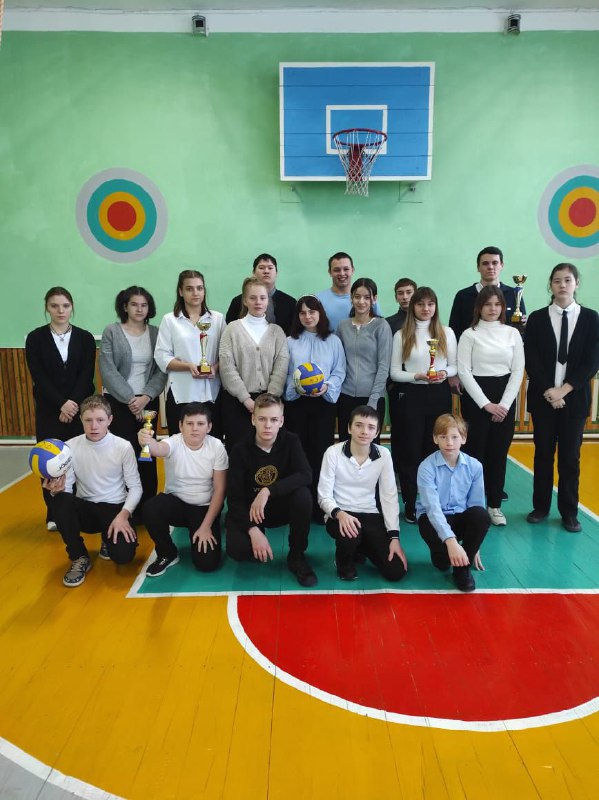 Турнир по волейболу.